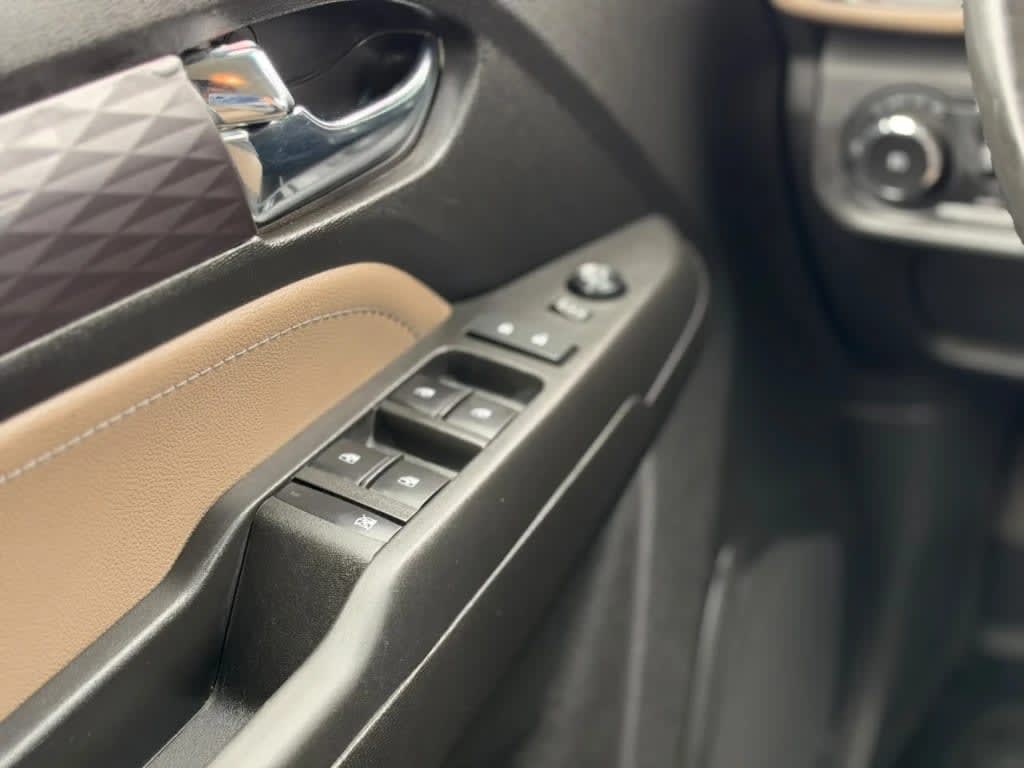 2025 Chevrolet Colorado 2.8 Negro - Miniatura 10