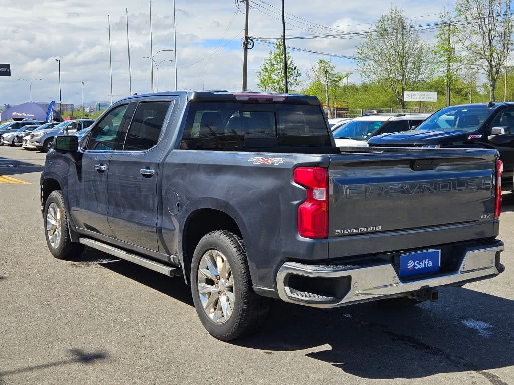2020 Chevrolet Silverado 3.0 Gris - Miniatura 7