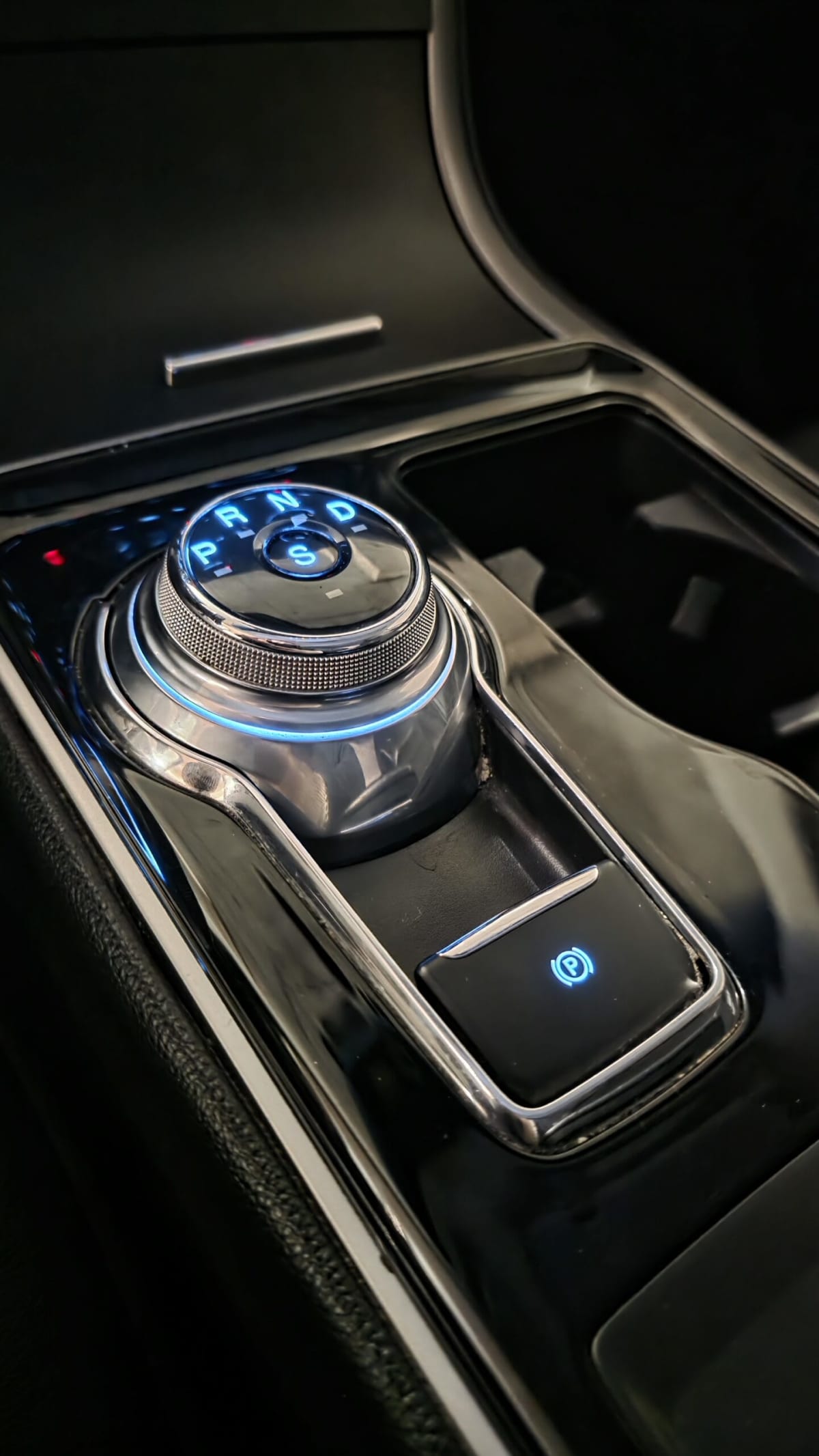 2019 Ford Edge Gris - Miniatura 5