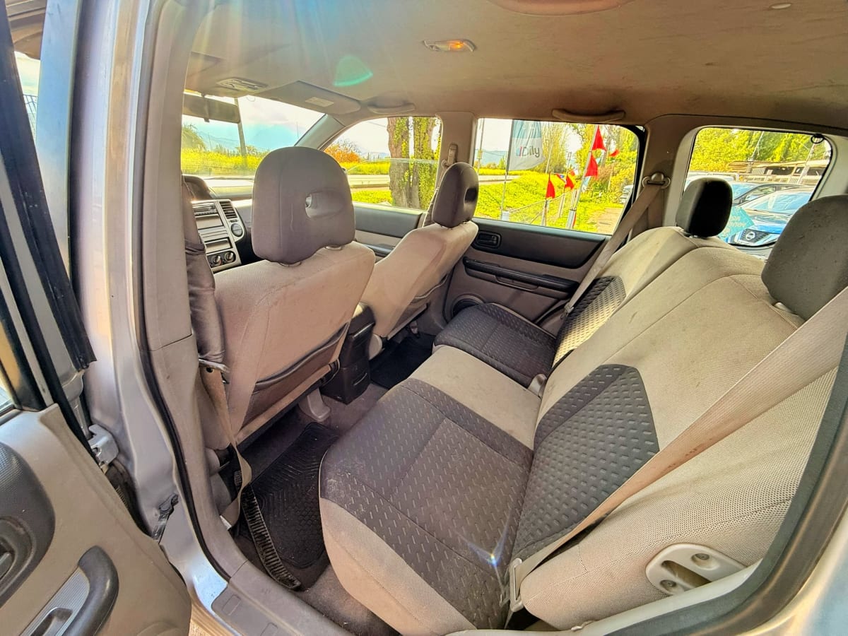2008 Nissan Xtrail Beige - Miniatura 10
