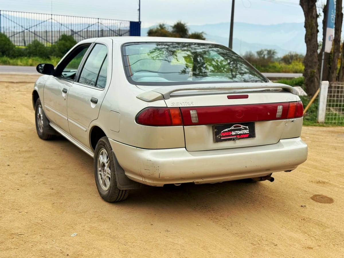 1997 Nissan Sentra Ll Gris - Miniatura 6