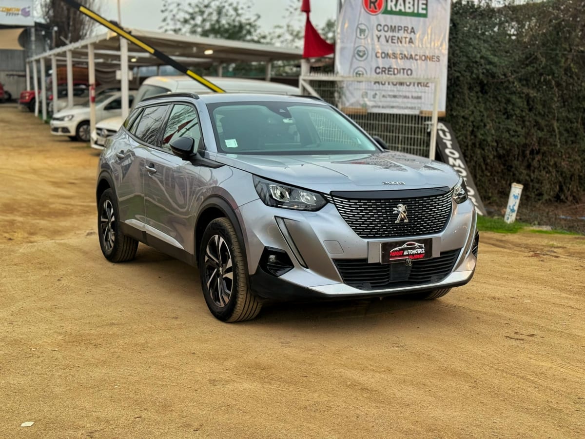 2023 Peugeot 2008 Gris - Miniatura 3