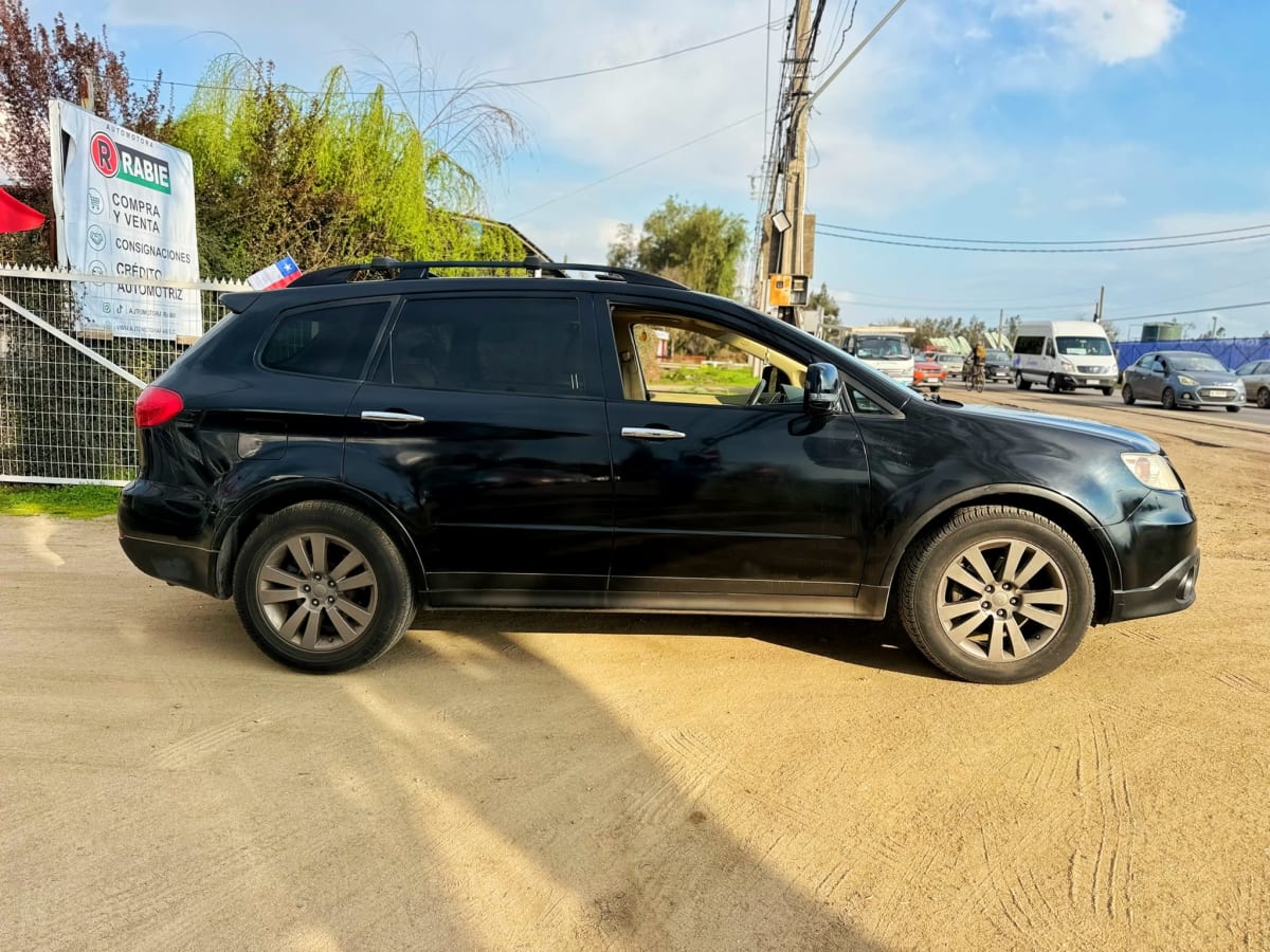 2009 Subaru New Tribeca Negro - Miniatura 5