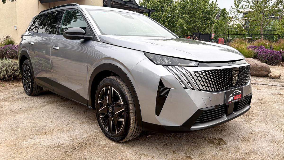 2026 Peugeot 5008 Hybrid - Miniatura 2