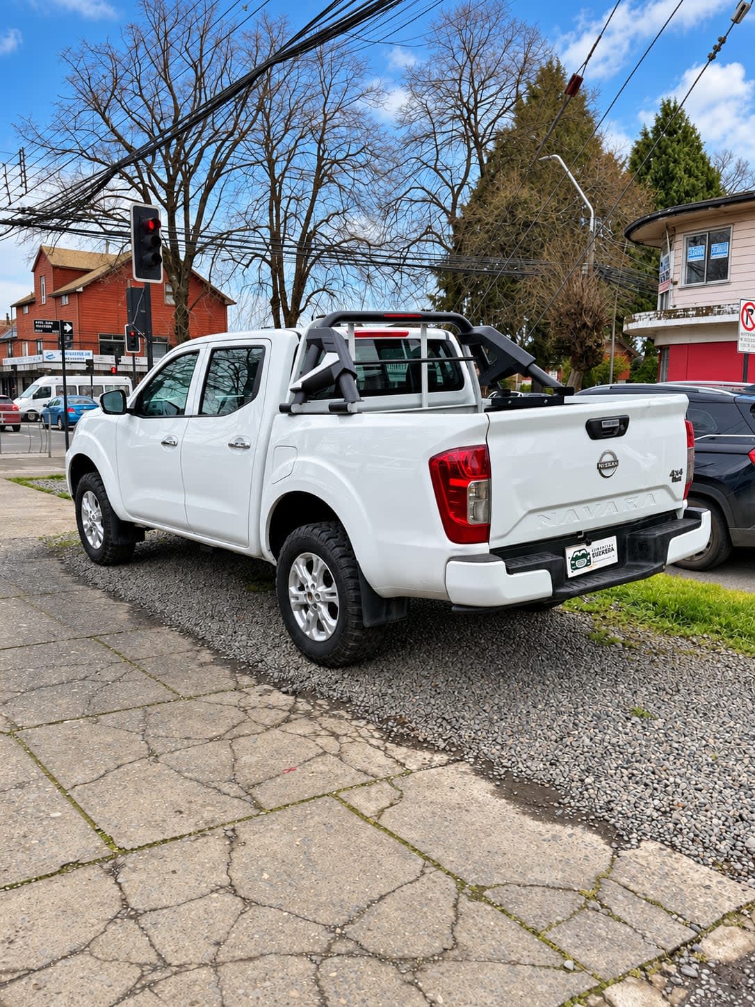 2024 Nissan Navara 4x4 Blanco - Miniatura 5