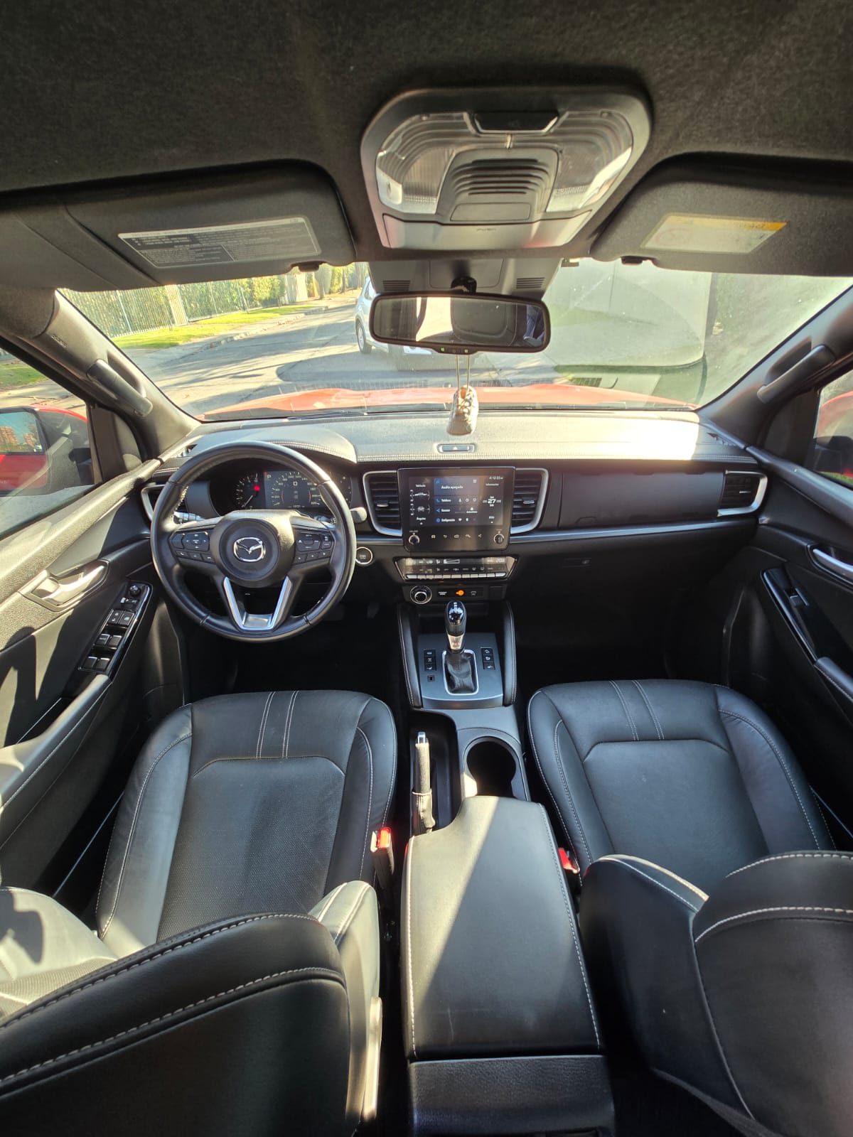 2025 Mazda BT-50 High - Miniatura 10