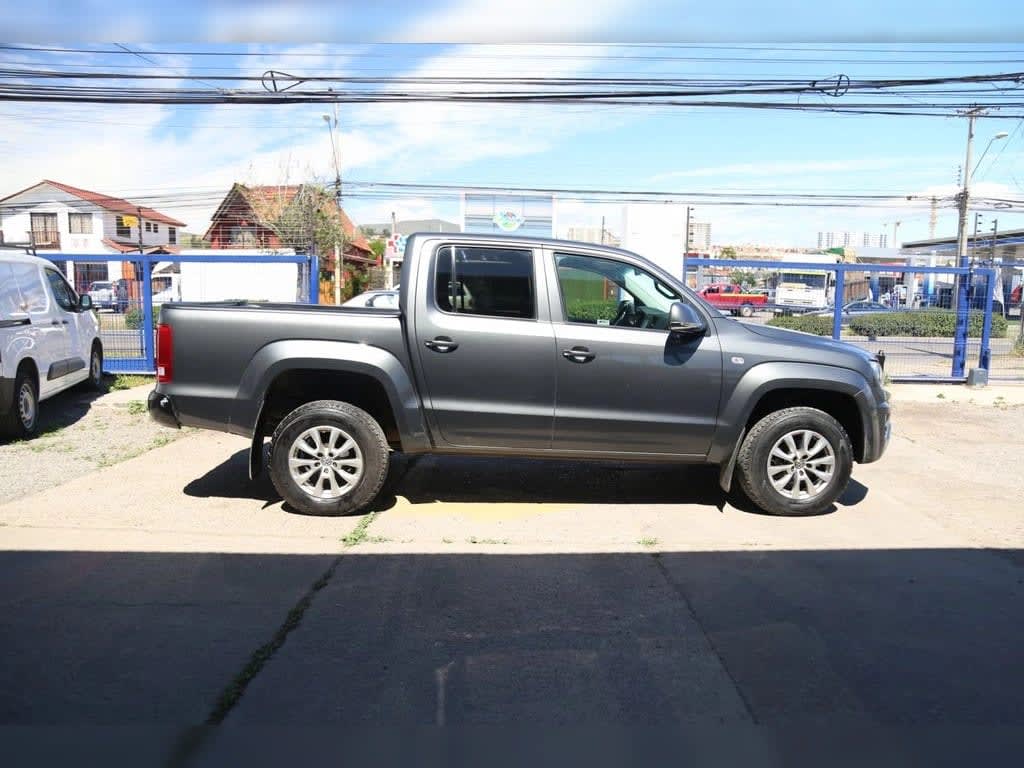 2023 Volkswagen AMAROK 2.0 - Miniatura 4