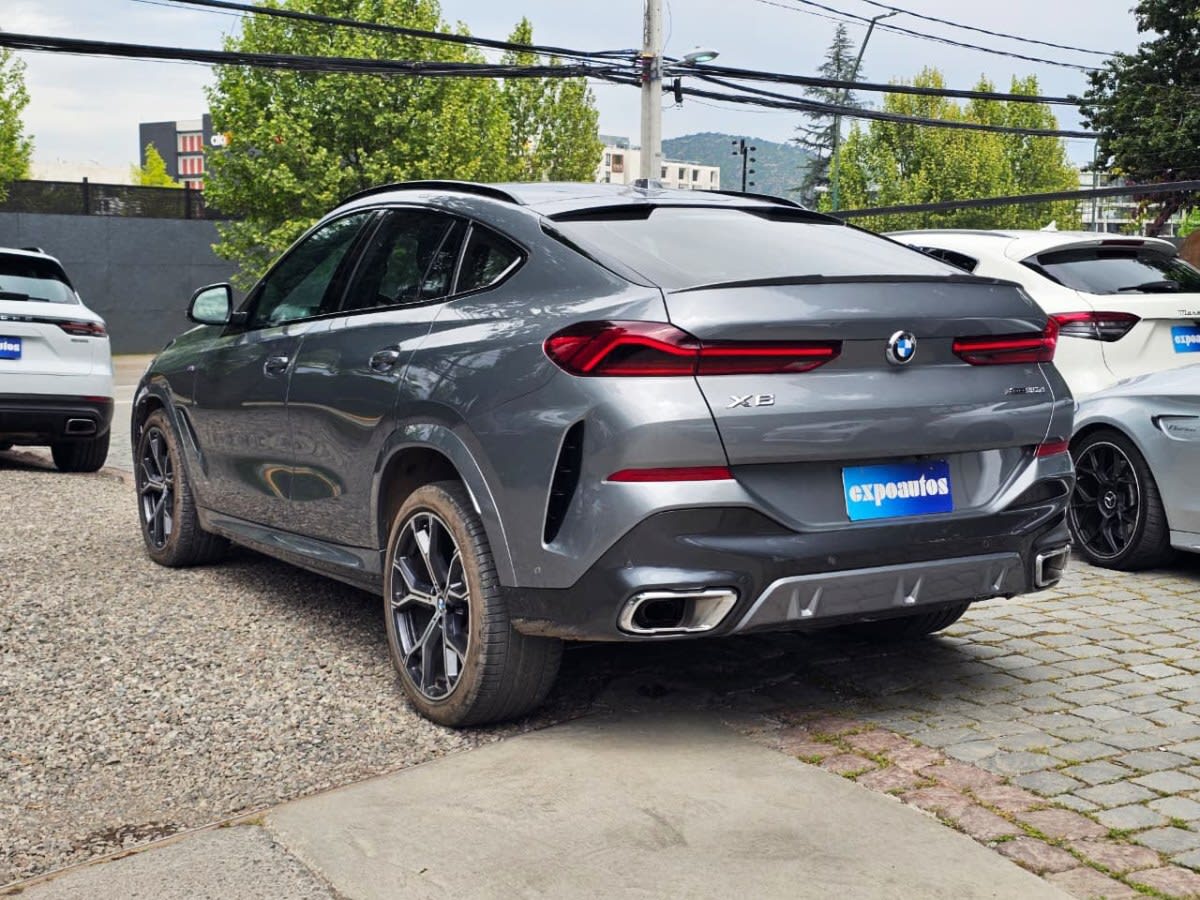 2024 BMW X6 30D Gris - Miniatura 5