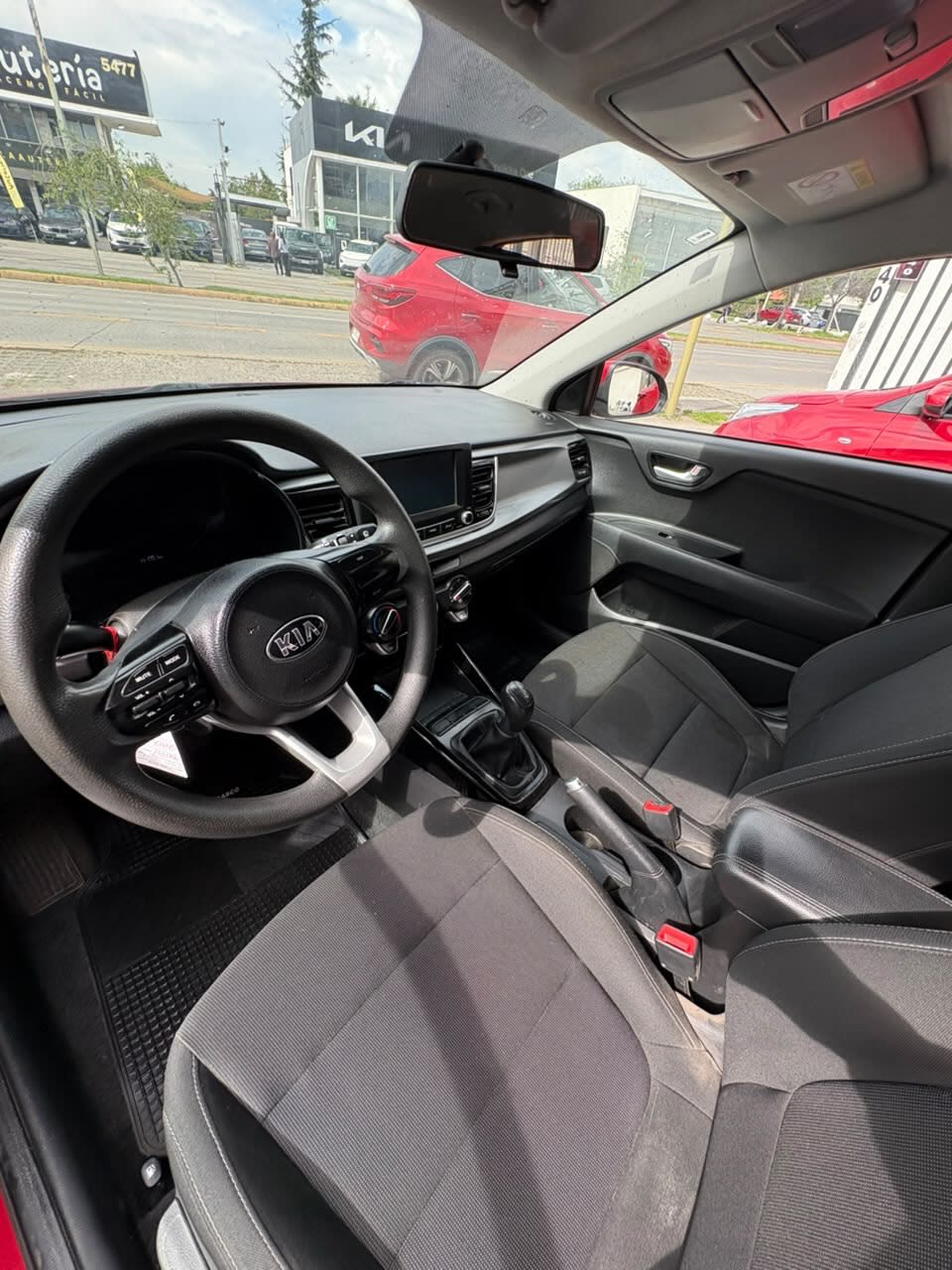 2020 Kia RIO 5 - Miniatura 7