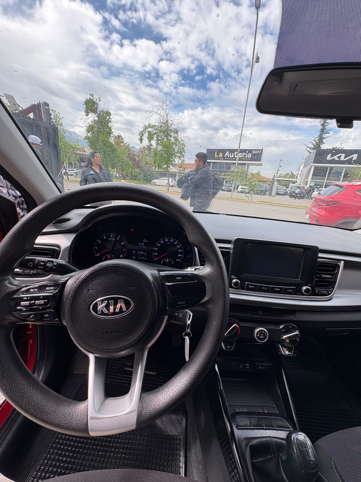2020 Kia RIO 5 - Miniatura 8