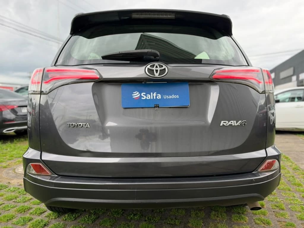 2017 Toyota Rav4 2.0 Gris - Miniatura 6