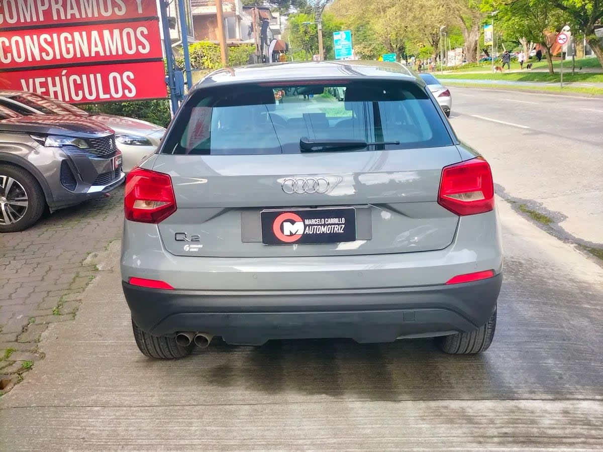 2017 Audi Q2 1.4 Gris - Miniatura 4