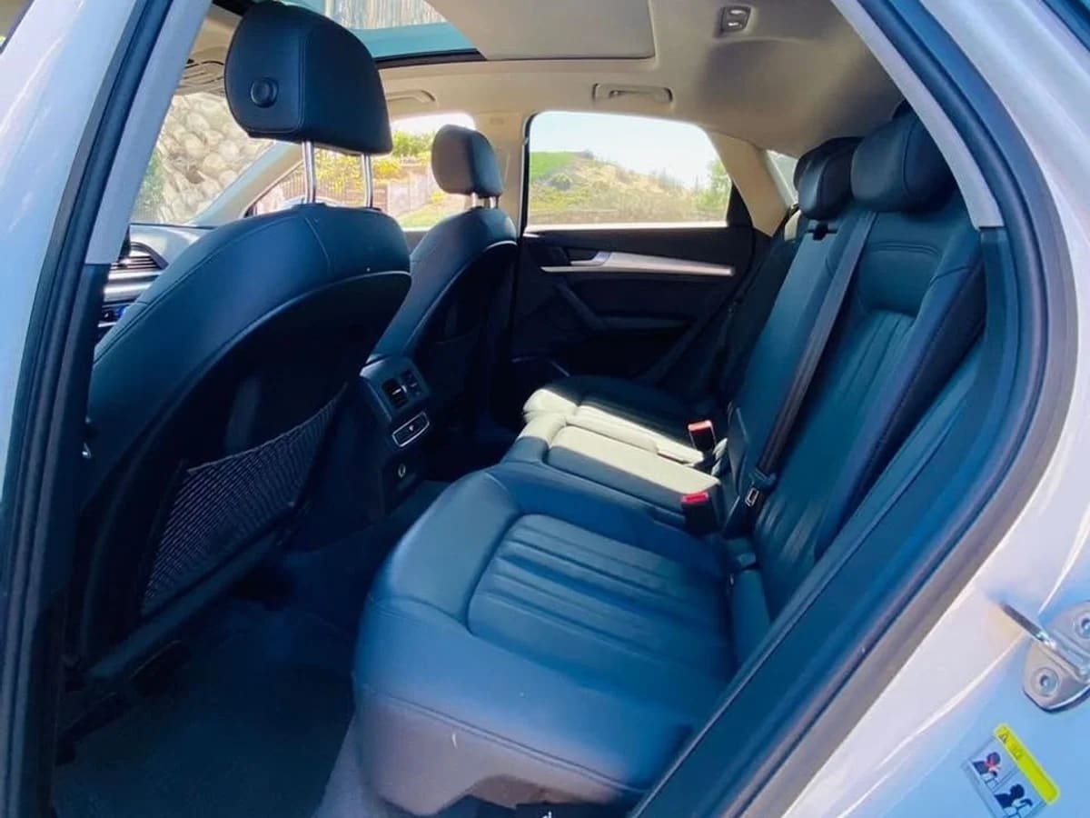 2022 Audi Q5 Sportback QUATTRO Blanco - Miniatura 8