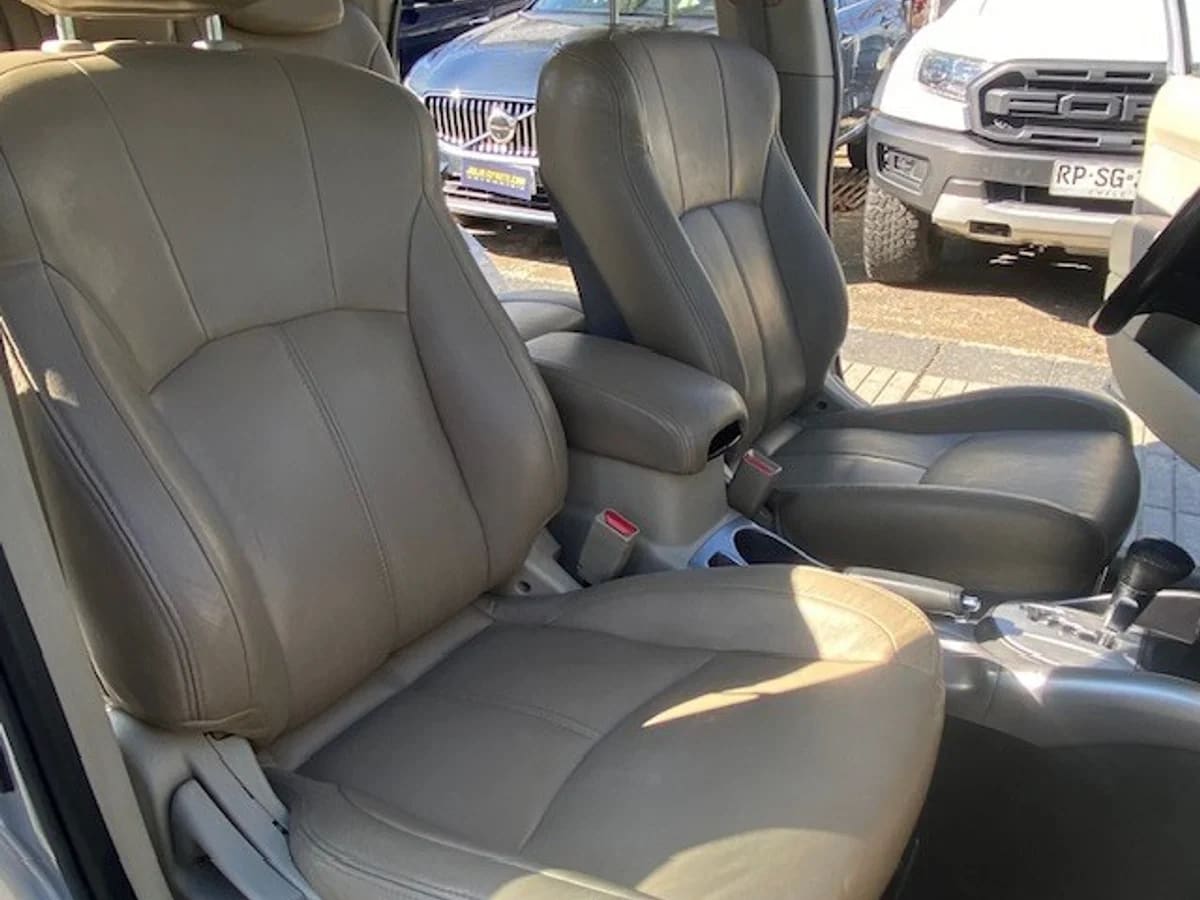 2010 Mitsubishi Outlander 3.0 - Miniatura 10