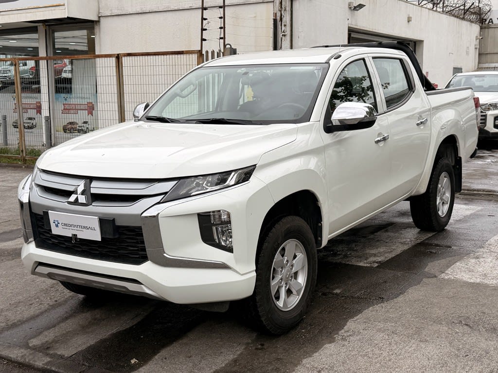 2023 Mitsubishi L200 2.4 - Imagen 1