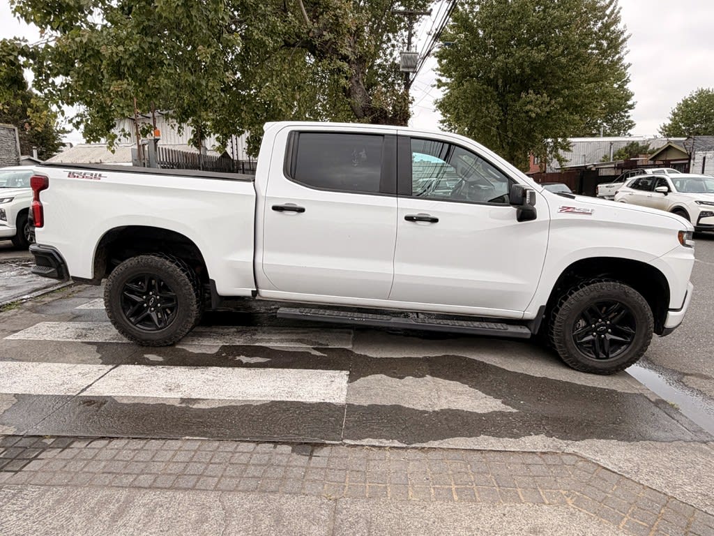 2022 Chevrolet SILVERADO LTZ - Miniatura 4