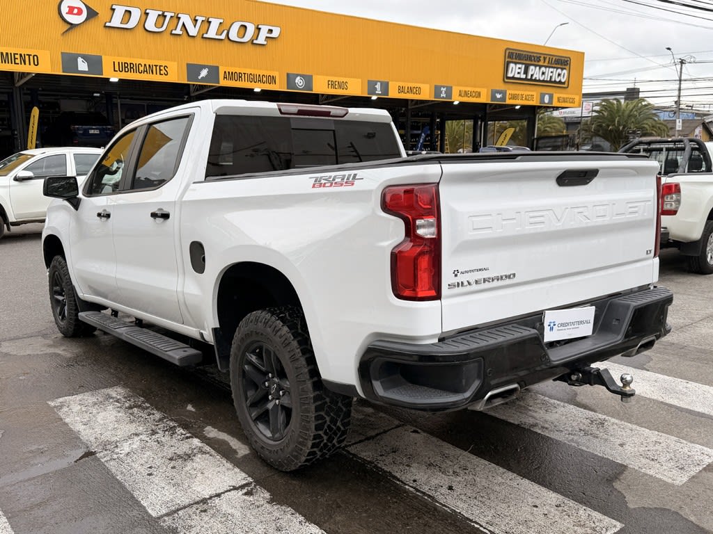 2022 Chevrolet SILVERADO LTZ - Miniatura 6