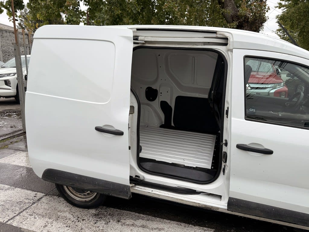 2022 Renault EXPRESS 1.5 - Miniatura 5