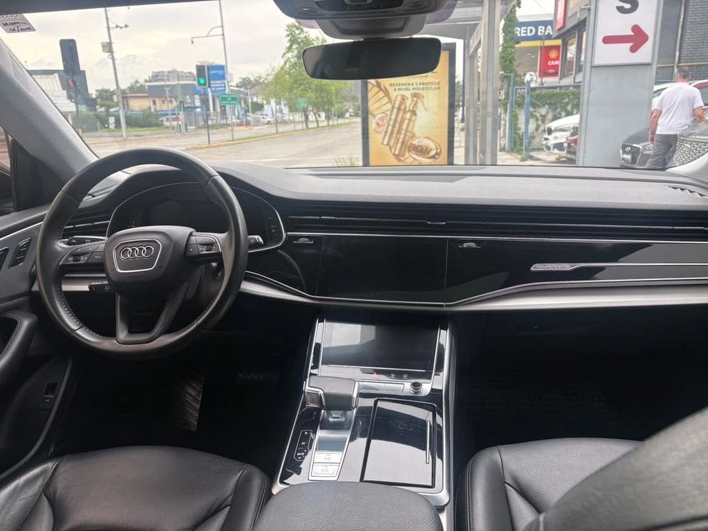 2021 Audi Q8 3.0 - Miniatura 4