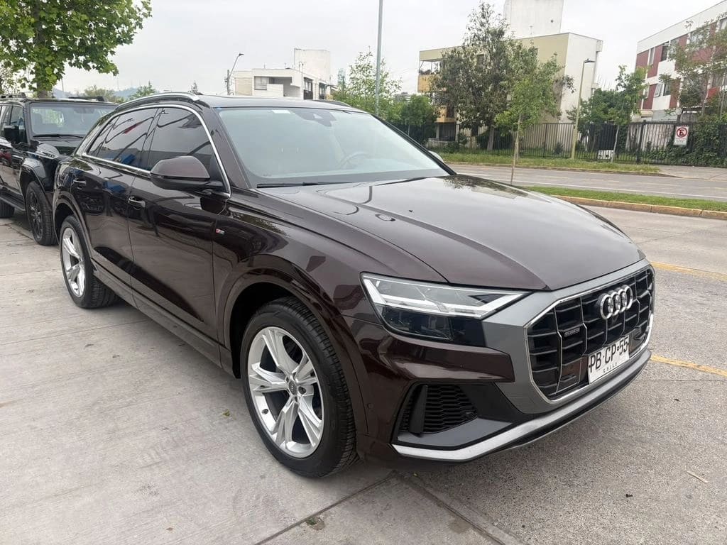 2021 Audi Q8 3.0 - Miniatura 5