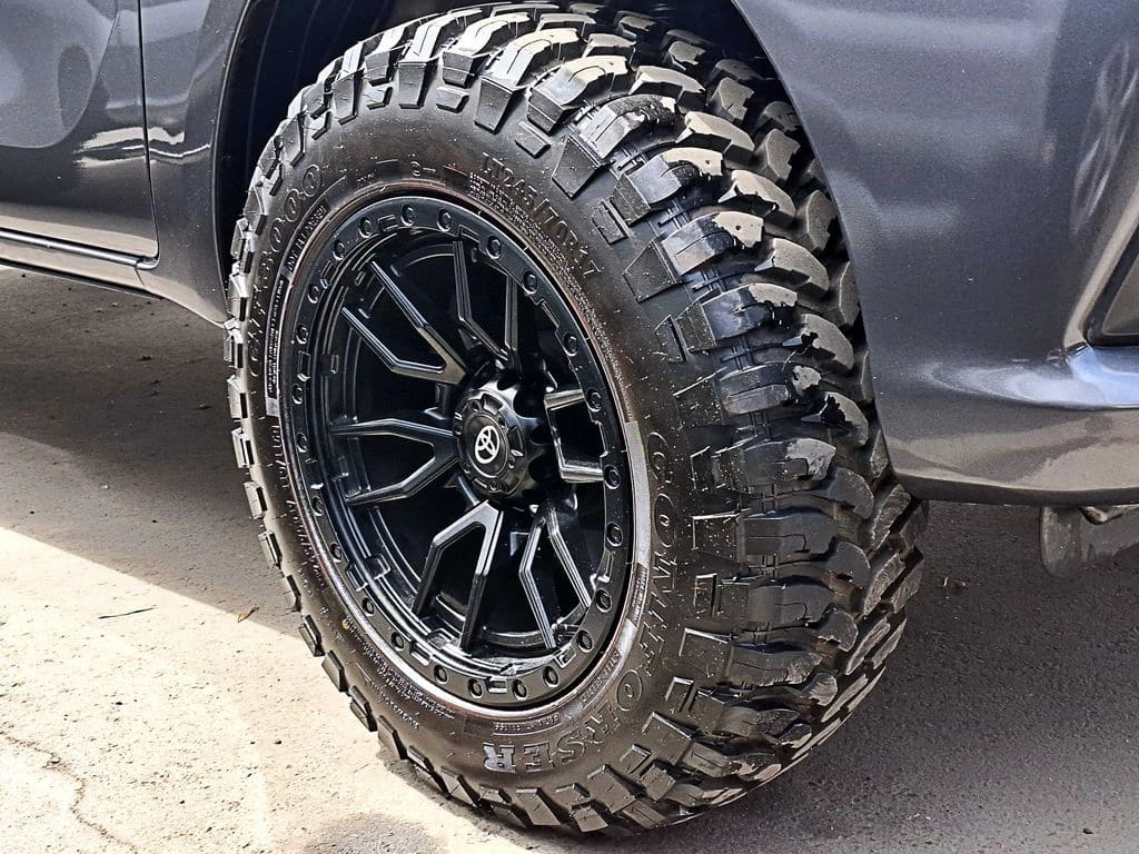 2022 Toyota HILUX 2.4 - Miniatura 10