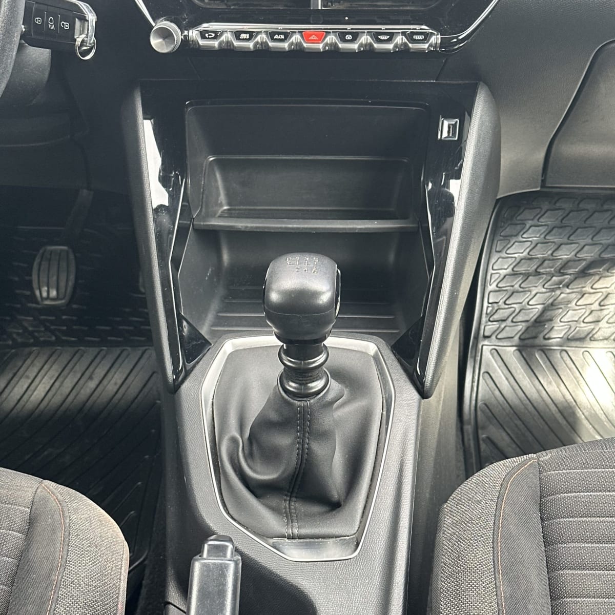 2021 Peugeot P2 - Miniatura 9