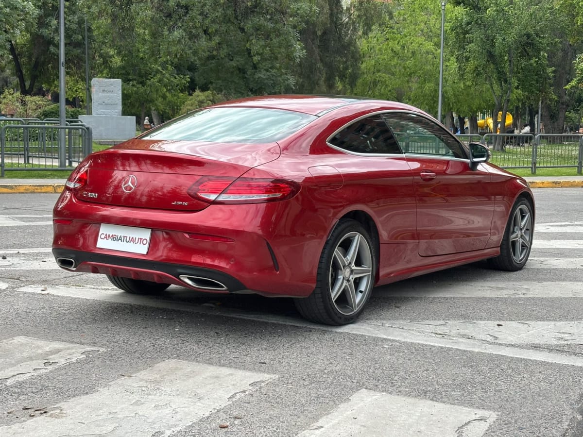 2016 Mercedes-Benz C300 2.0 - Miniatura 3