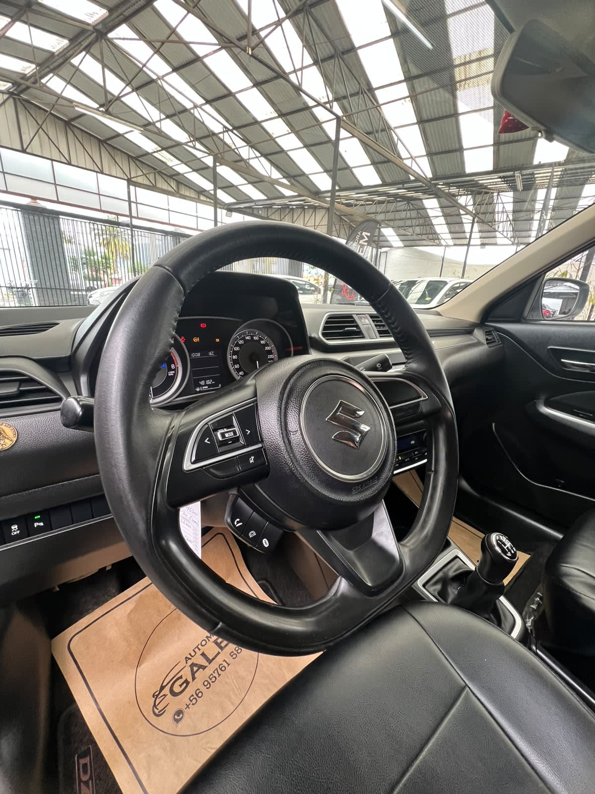 2023 Suzuki Dzire Blanco - Miniatura 8