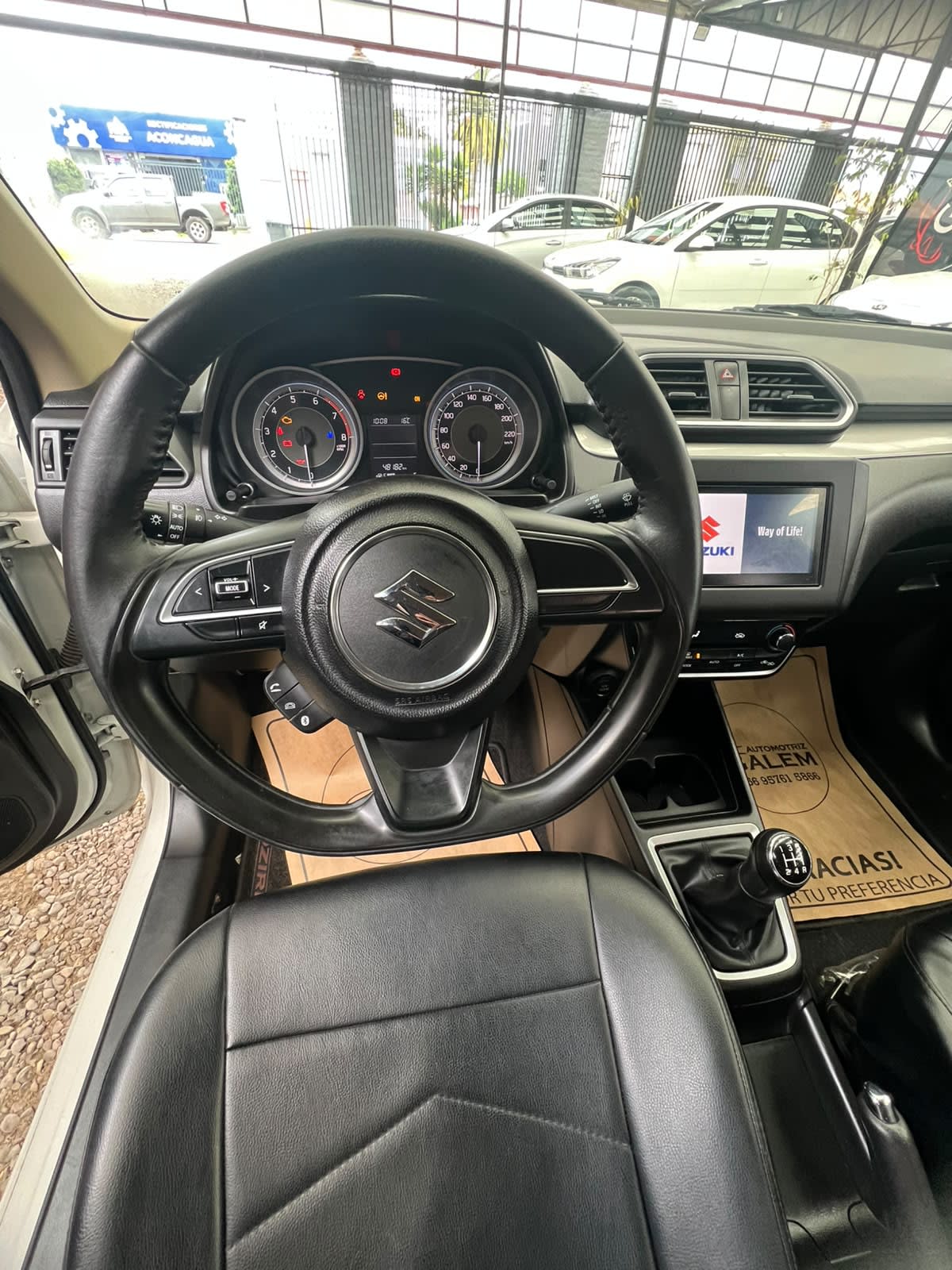 2023 Suzuki Dzire Blanco - Miniatura 9