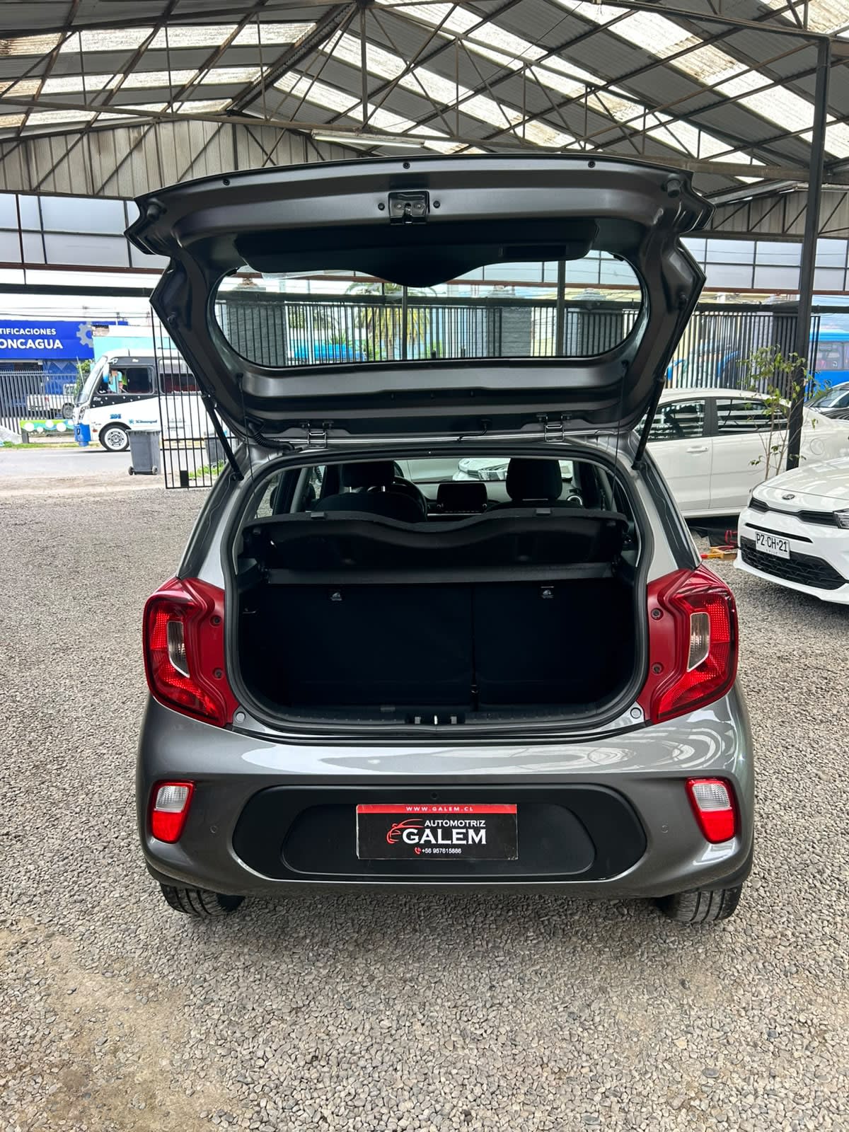 2022 Kia Morning Gris - Miniatura 7