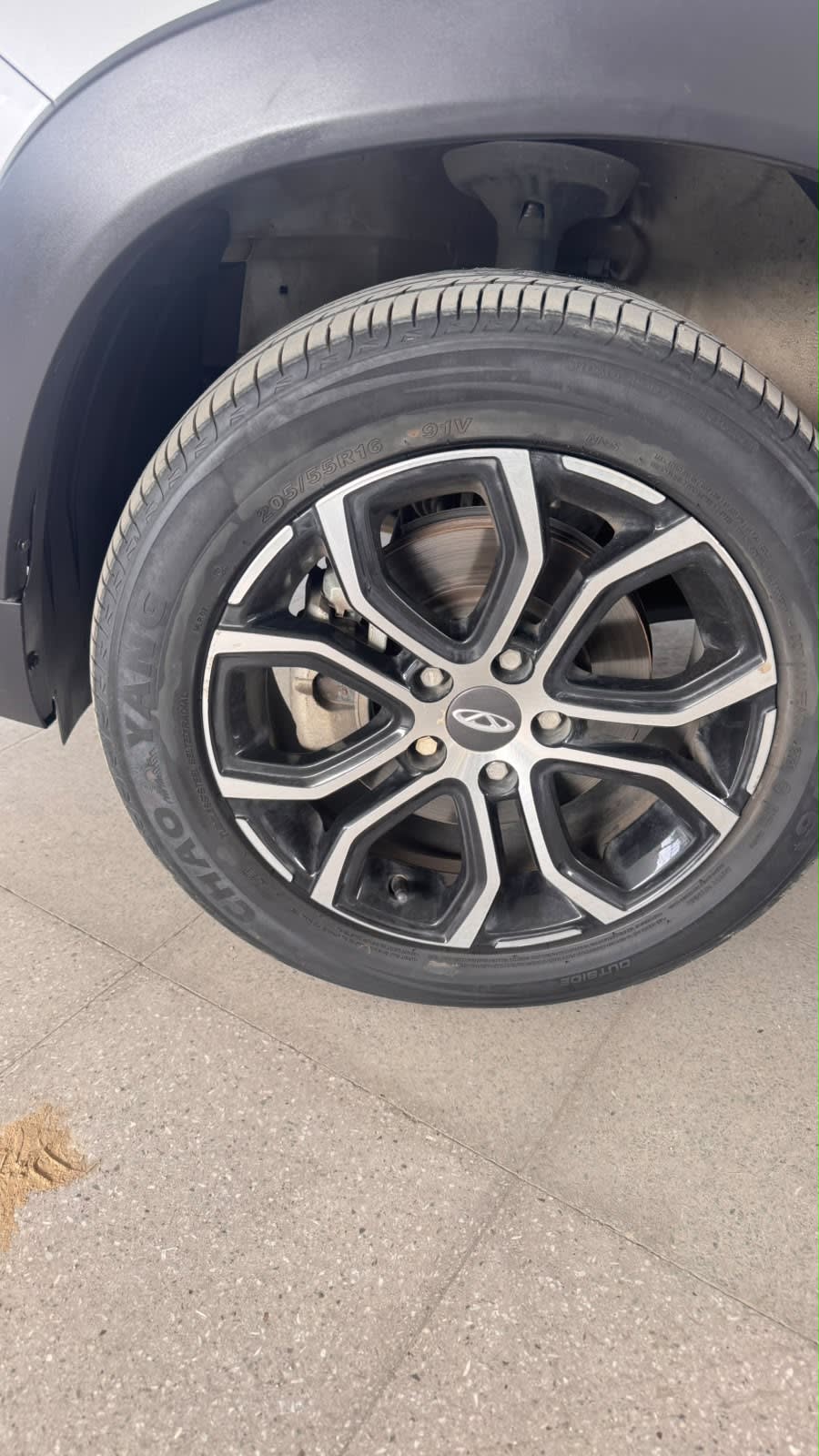 2022 Chery Tiggo 2 Gris - Miniatura 6