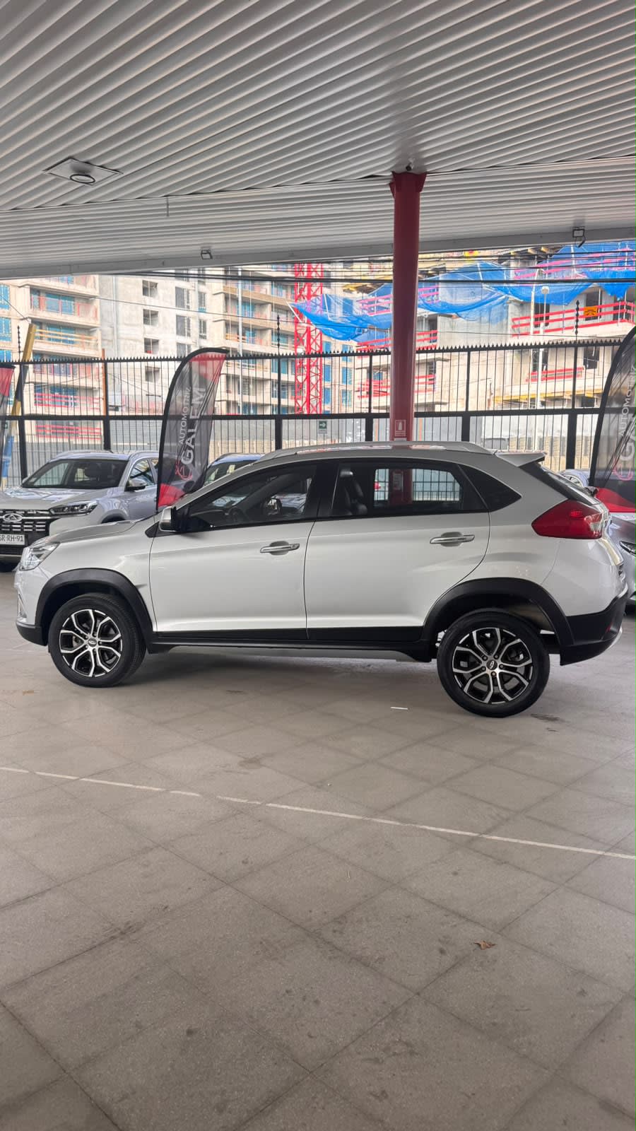 2022 Chery Tiggo 2 Gris - Miniatura 8