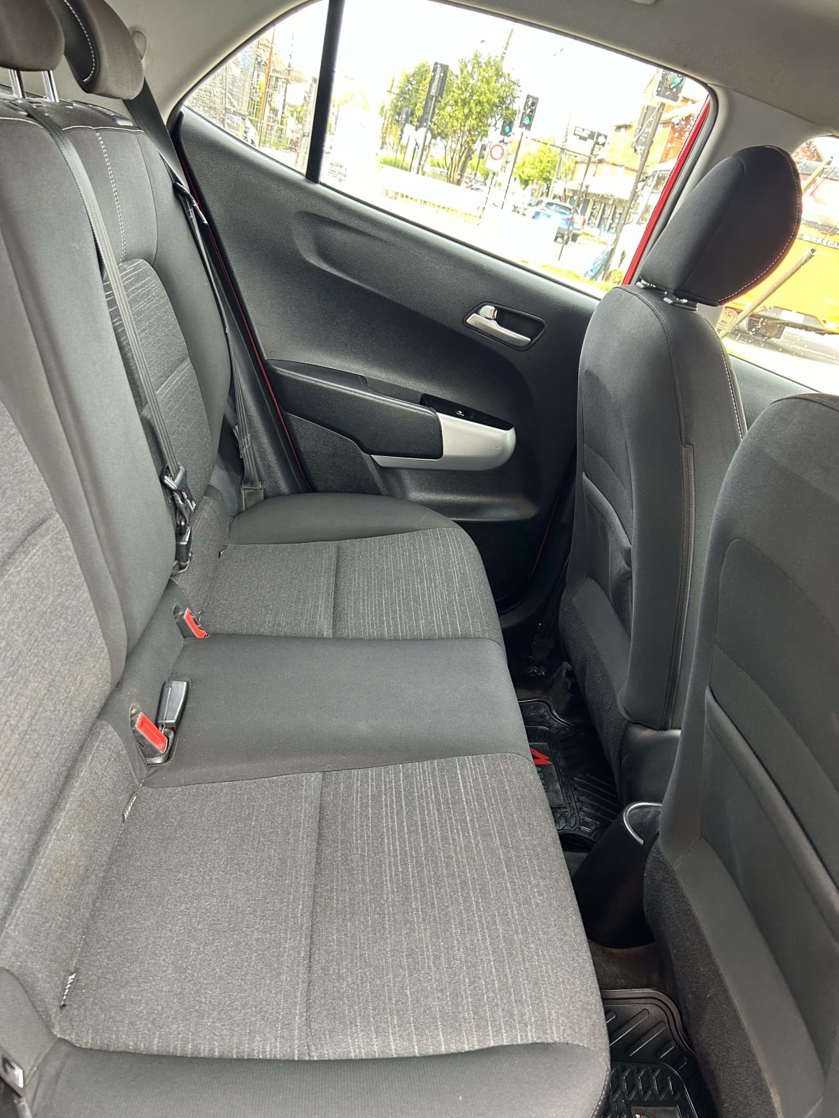 2019 Kia Morning Rojo - Miniatura 7