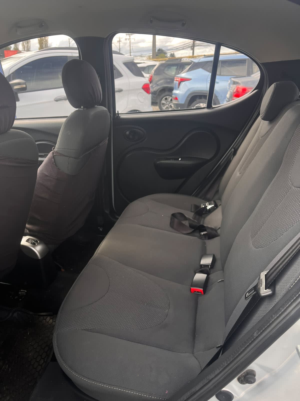 2019 Chery Iq Gris - Miniatura 10