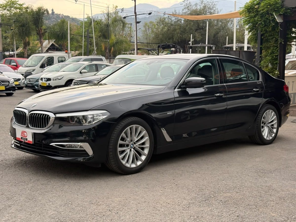 2018 BMW 530I LUXURY Negro - Imagen 1