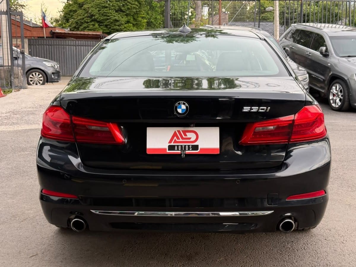 2018 BMW 530I LUXURY Negro - Miniatura 5