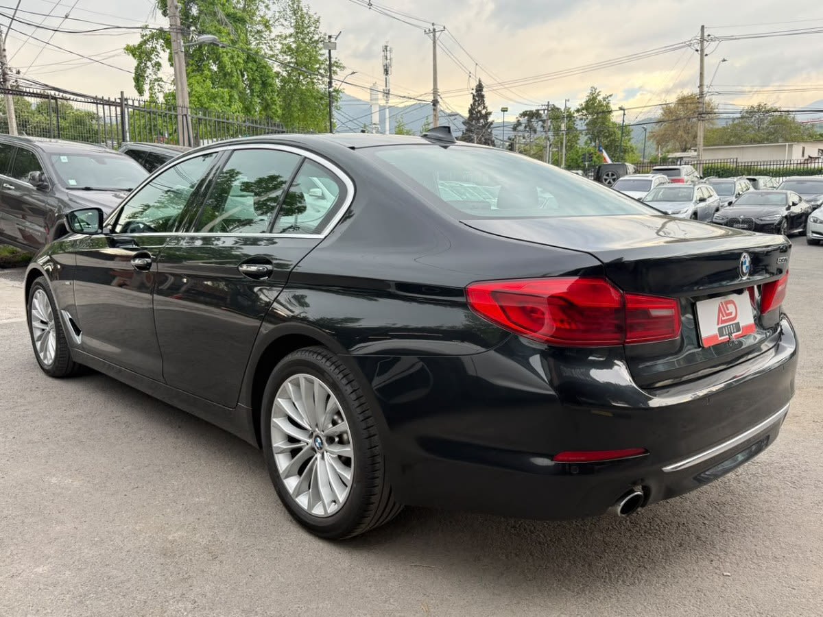 2018 BMW 530I LUXURY Negro - Miniatura 6