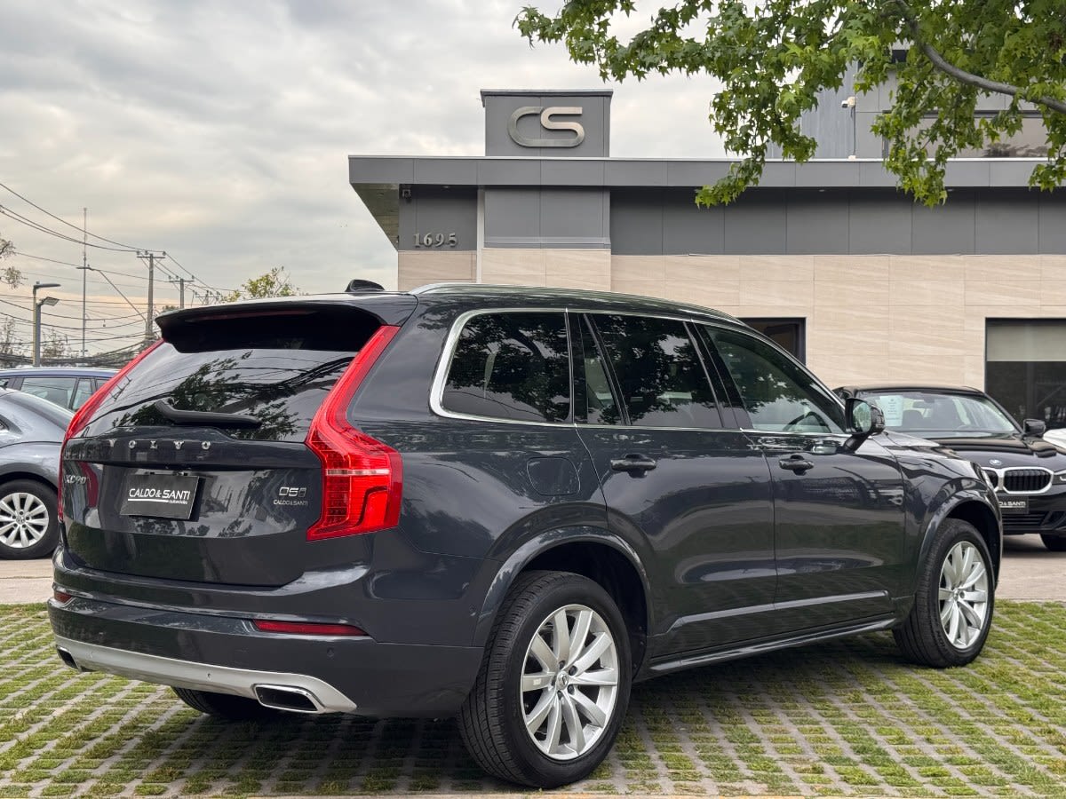 2020 Volvo XC90 D5 Gris - Miniatura 5