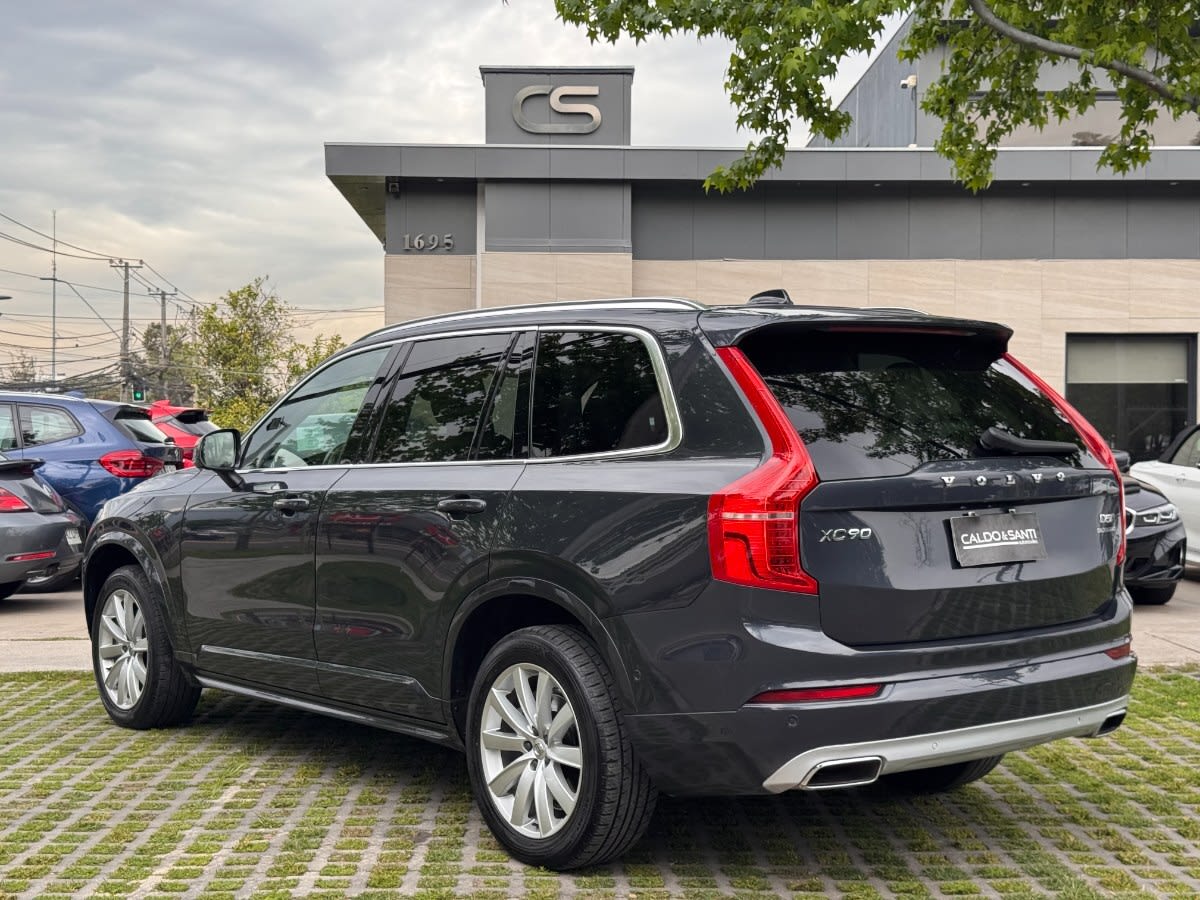 2020 Volvo XC90 D5 Gris - Miniatura 7