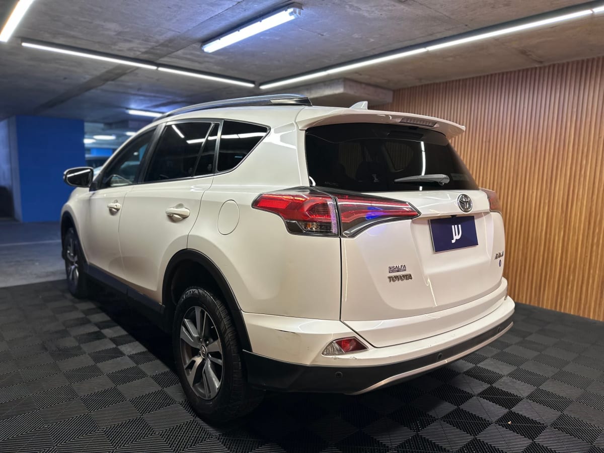 2018 Toyota Rav4 2.5 - Miniatura 4