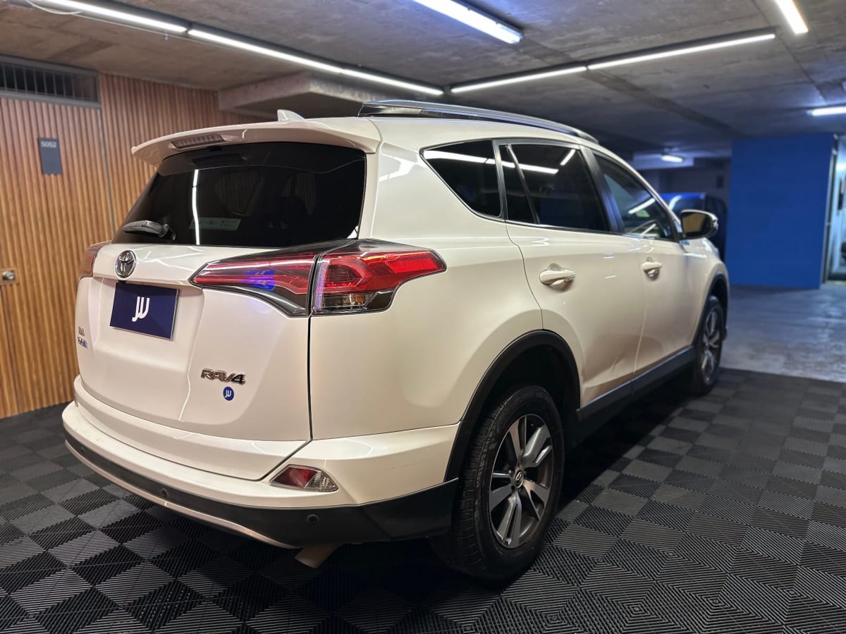 2018 Toyota Rav4 2.5 - Miniatura 6