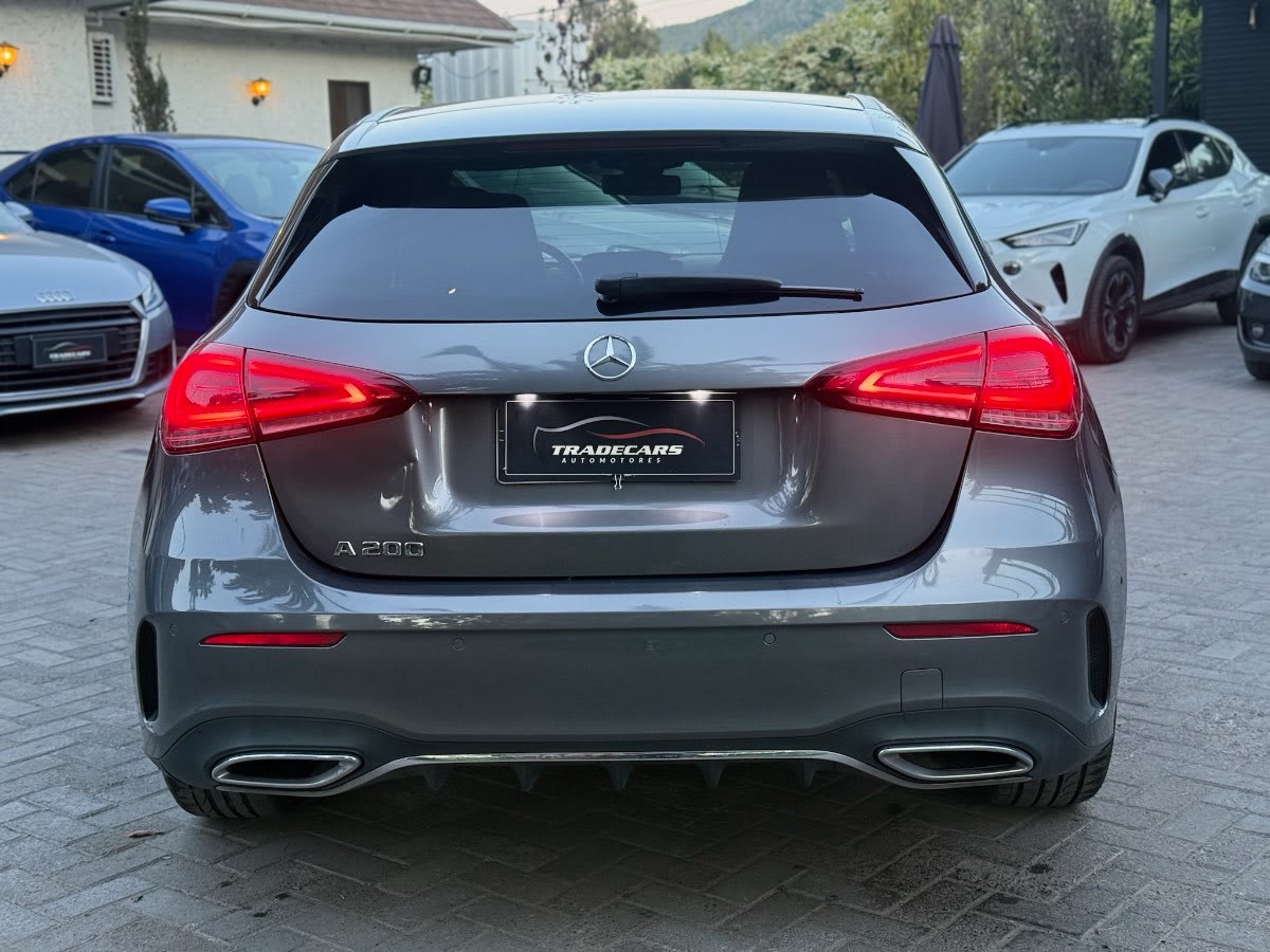 2019 Mercedes-Benz A200 Gris - Miniatura 5