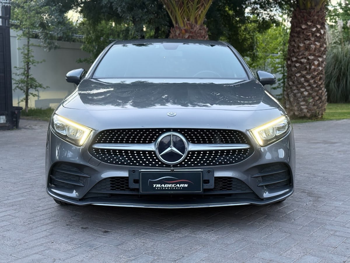 2019 Mercedes-Benz A200 Gris - Miniatura 9