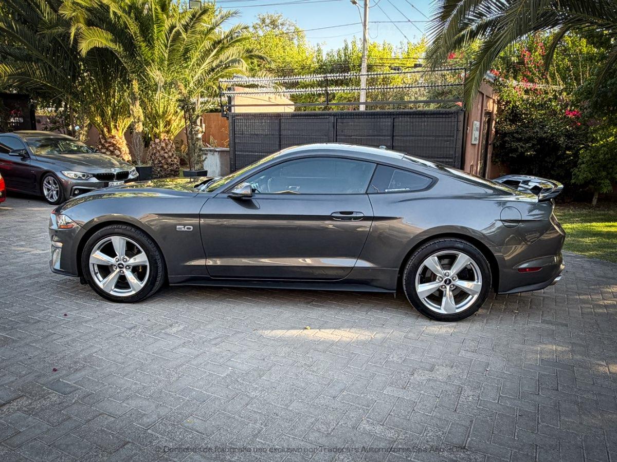 2019 Ford MUSTANG GT Gris - Miniatura 8
