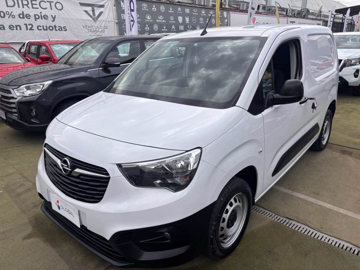 2023 Opel COMBO - Miniatura 3