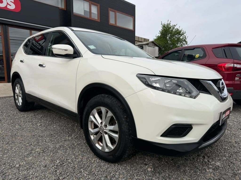 2016 Nissan X-TRAIL 2.5 - Miniatura 3