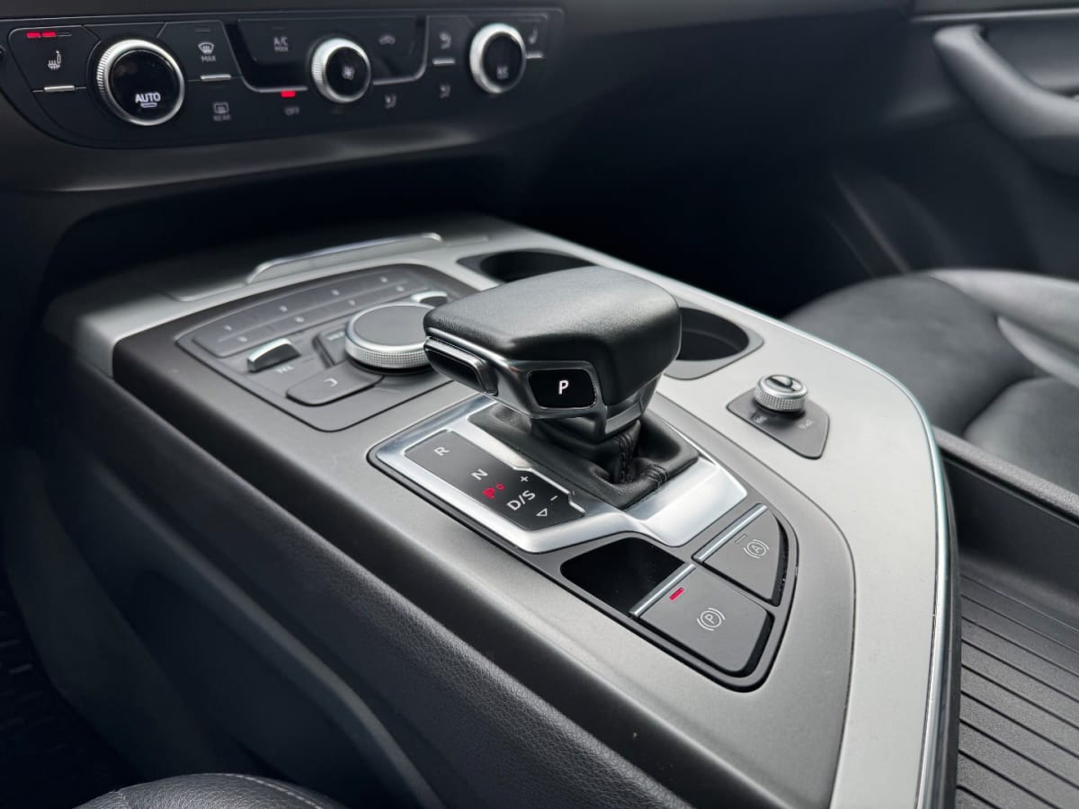 2020 Audi Q7 2.0 Gris - Miniatura 10