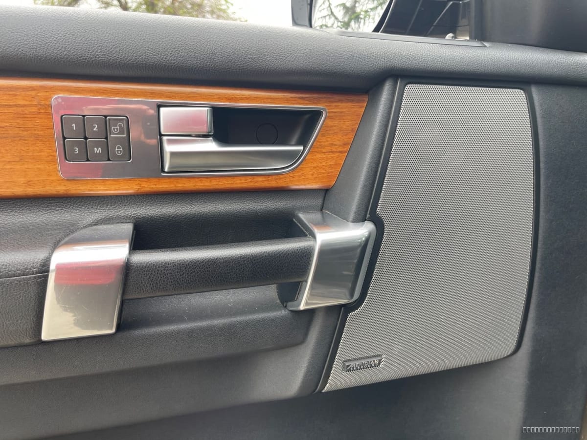 2014 Land Rover Discovery 4 3.0 SDV6 Dorado - Miniatura 9