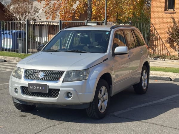 2012 Suzuki GRAN NOMADE GLX SPORT 2.4 en venta - Metropolitana de Santiago