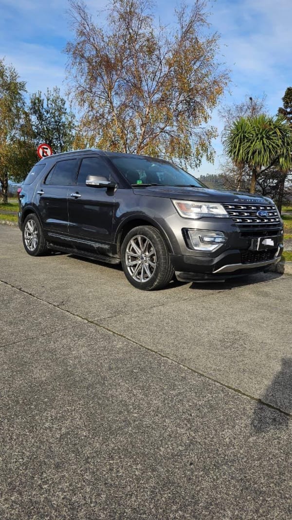 2018 Ford EXPLORER LIMITED en venta - Los Lagos